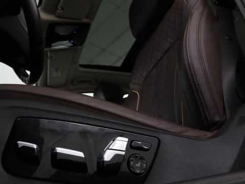 BMW 5 Serie 530e xDrive High Executive | Luxury Line | Panoramadak | Nappaleder | Stoelventilatie | Head-Up | Carplay | Live Cockpit | Adaptive LED | Stoelverwarming | Navigatie | PHEV