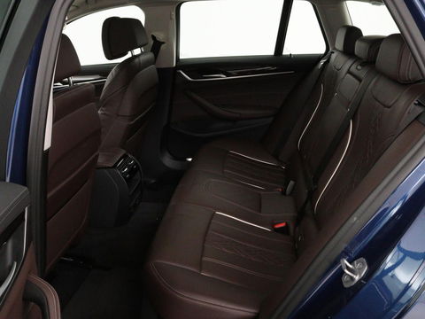 BMW 5 Serie 530e xDrive High Executive | Luxury Line | Panoramadak | Nappaleder | Stoelventilatie | Head-Up | Carplay | Live Cockpit | Adaptive LED | Stoelverwarming | Navigatie | PHEV