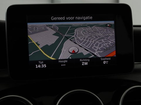 Mercedes-Benz C-Klasse 180 Avantgarde | Half leder | Adaptief LED | Trekhaak | Navigatie | Climate control | Park Assist | Cruise control | Bluetooth