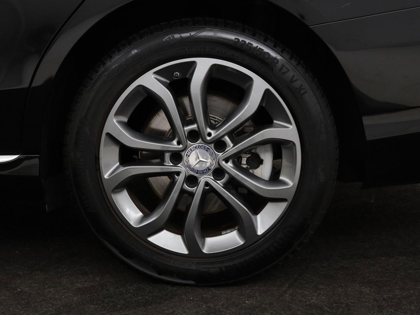Mercedes-Benz C-Klasse 180 Avantgarde | Half leder | Adaptief LED | Trekhaak | Navigatie | Climate control | Park Assist | Cruise control | Bluetooth