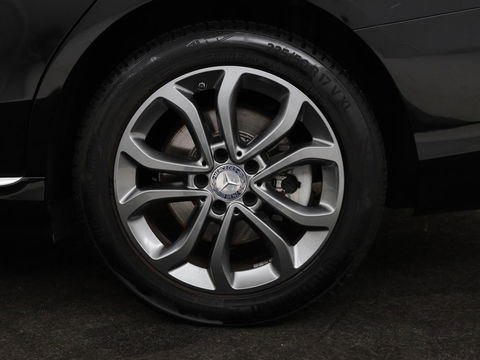 Mercedes-Benz C-Klasse 180 Avantgarde | Half leder | Adaptief LED | Trekhaak | Navigatie | Climate control | Park Assist | Cruise control | Bluetooth