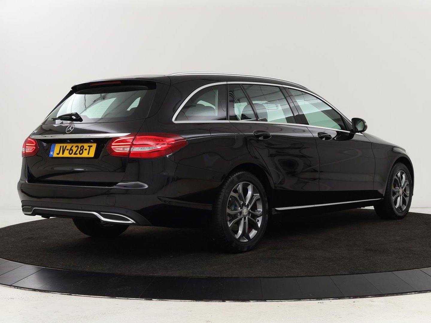 Mercedes-Benz C-Klasse 180 Avantgarde | Half leder | Adaptief LED | Trekhaak | Navigatie | Climate control | Park Assist | Cruise control | Bluetooth