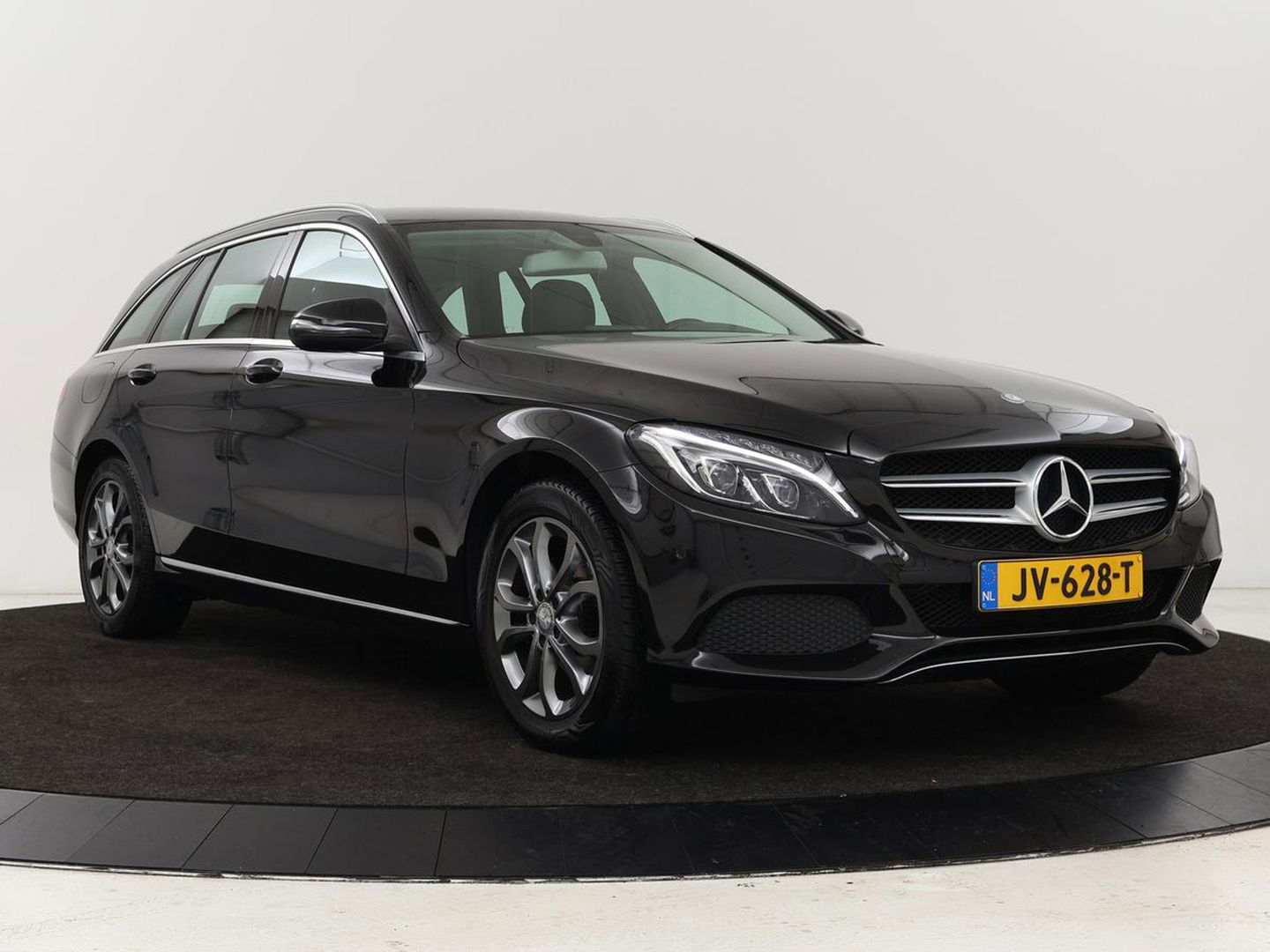 Mercedes-Benz C-Klasse 180 Avantgarde | Half leder | Adaptief LED | Trekhaak | Navigatie | Climate control | Park Assist | Cruise control | Bluetooth