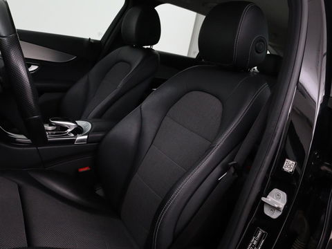 Mercedes-Benz C-Klasse 180 Avantgarde | Half leder | Adaptief LED | Trekhaak | Navigatie | Climate control | Park Assist | Cruise control | Bluetooth