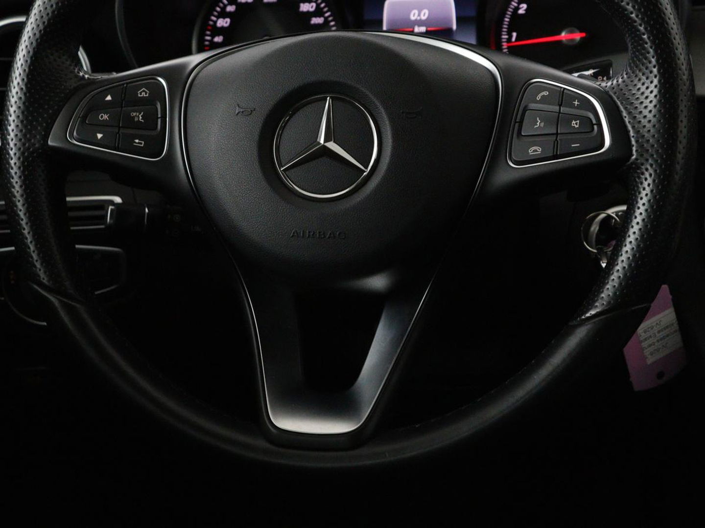 Mercedes-Benz C-Klasse 180 Avantgarde | Half leder | Adaptief LED | Trekhaak | Navigatie | Climate control | Park Assist | Cruise control | Bluetooth