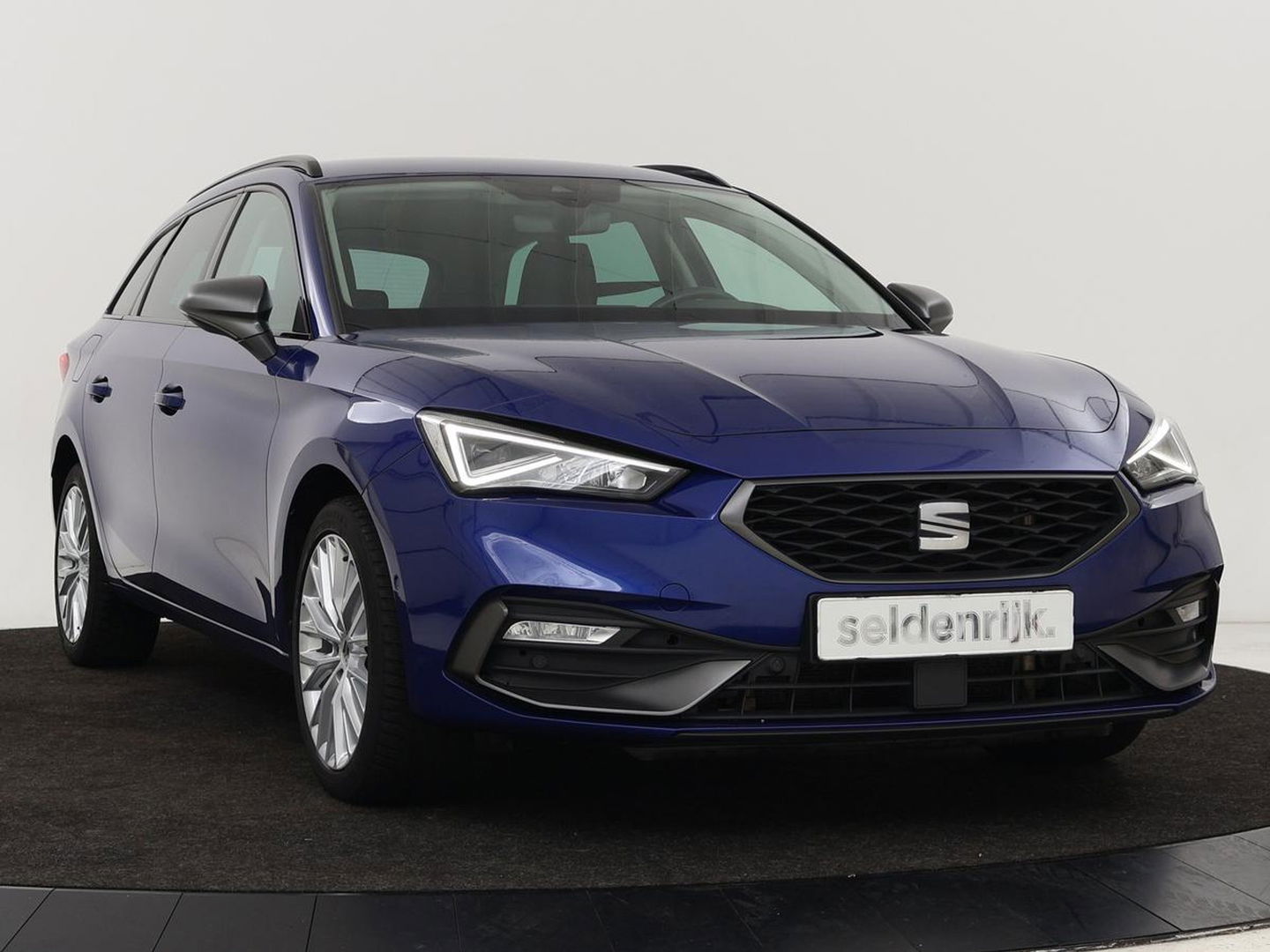 SEAT Leon 1.4 TSI e-Hybrid PHEV FR | Stoel & stuurverwarming | Adaptive cruise | Carplay | Park Assist | Navigatie | Sfeerverlichting | Full LED