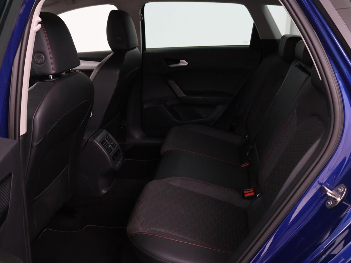 SEAT Leon 1.4 TSI e-Hybrid PHEV FR | Stoel & stuurverwarming | Adaptive cruise | Carplay | Park Assist | Navigatie | Sfeerverlichting | Full LED