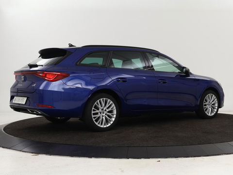 SEAT Leon 1.4 TSI e-Hybrid PHEV FR | Stoel & stuurverwarming | Adaptive cruise | Carplay | Park Assist | Navigatie | Sfeerverlichting | Full LED