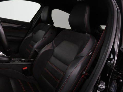 Renault Arkana 1.6 E-Tech Hybrid 145 R.S. Line | Leder/Alcantara | Stoel & stuurverwarming | Adaptive cruise | Camera | BOSE Sound | Carplay | Sfeerverlichting | Full LED | Keyless | Navigatie | Climate control
