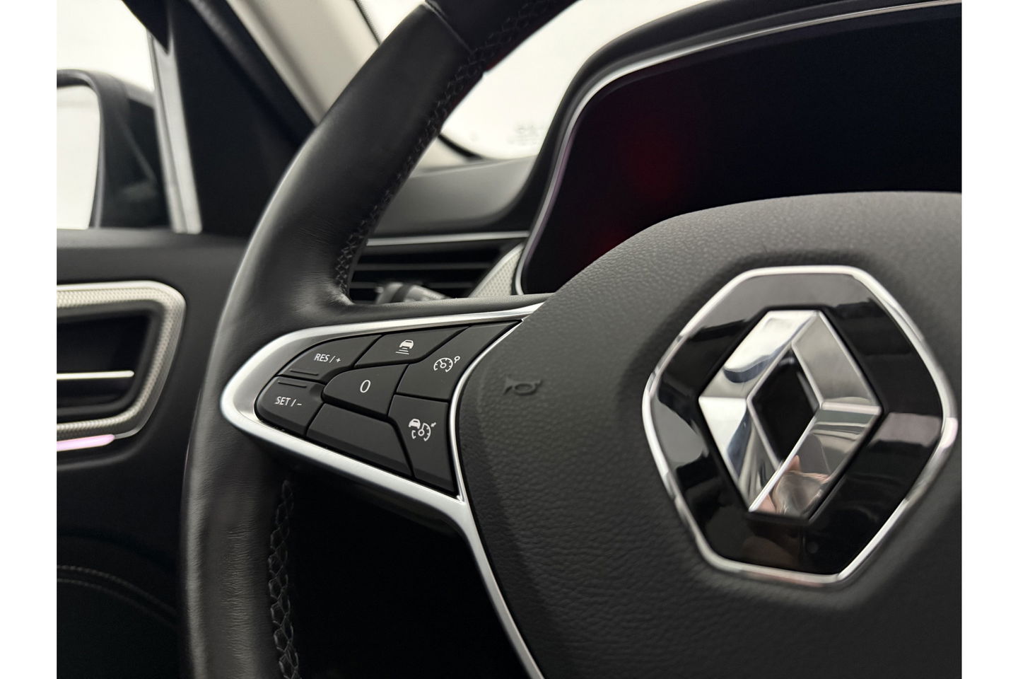 Renault Arkana 1.6 E-Tech Hybrid Intens Camera Pano Virtual LED Carplay Clima Cruise Navi 18"LMV