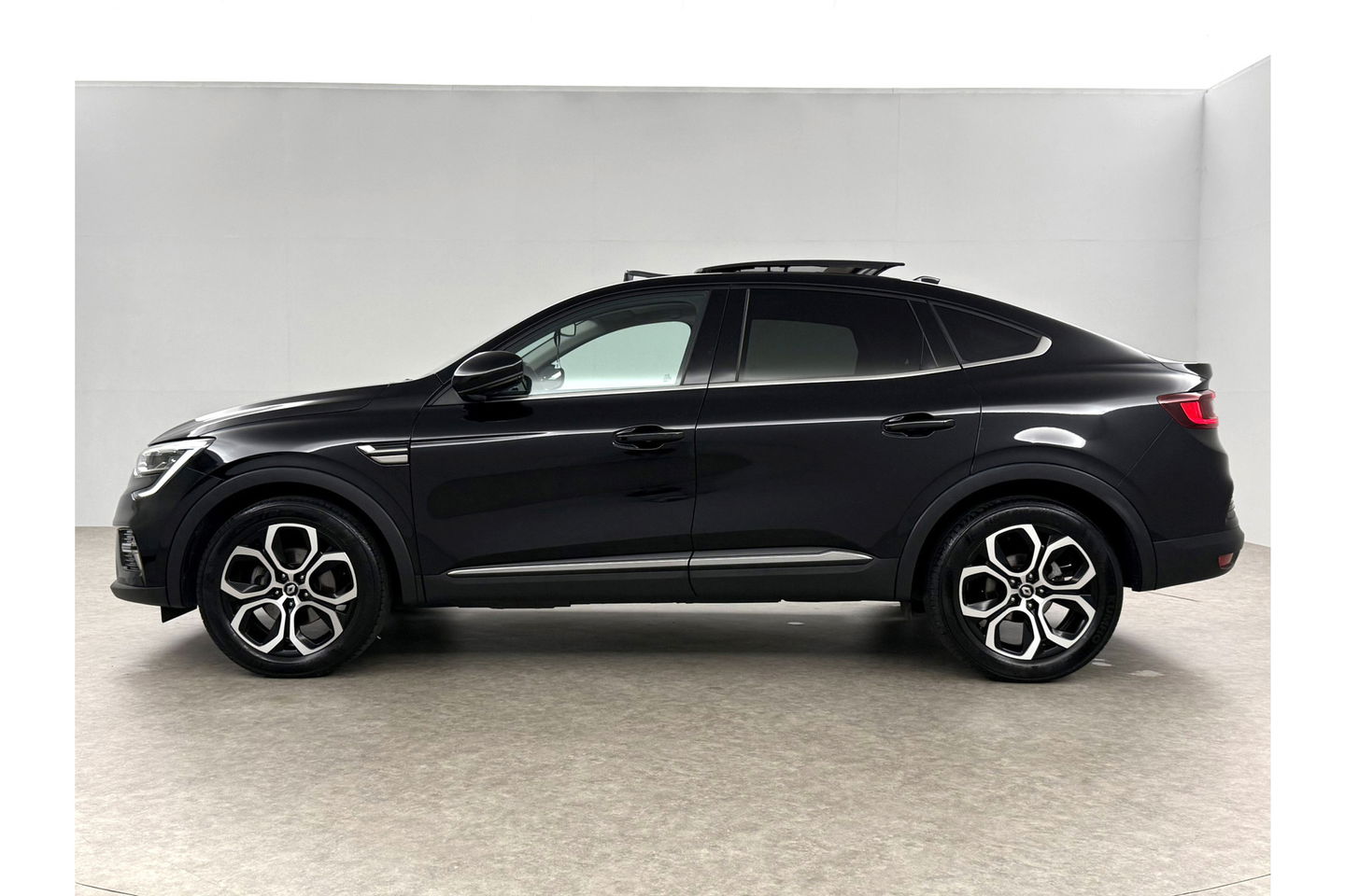 Renault Arkana 1.6 E-Tech Hybrid Intens Camera Pano Virtual LED Carplay Clima Cruise Navi 18"LMV