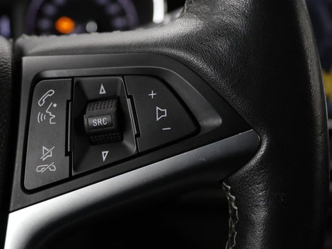 Opel Mokka X 1.4 Turbo Innovation | Automaat | Stoel & stuurverwarming | Trekhaak | Carplay | Navigatie | Camera | Xenon | Climate control | Keyless