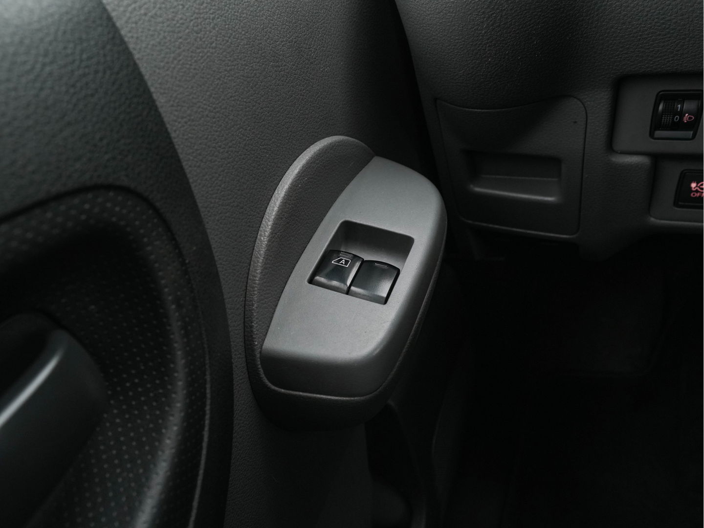 Nissan E-NV200 Business 24 kWh 138 km Range Aut. *NAVI-FULLMAP | COMFORT-SEATS | FASTLOADER | CAMERA | HEATED-SEATS | ECC | CRUISE | 15''ALU*