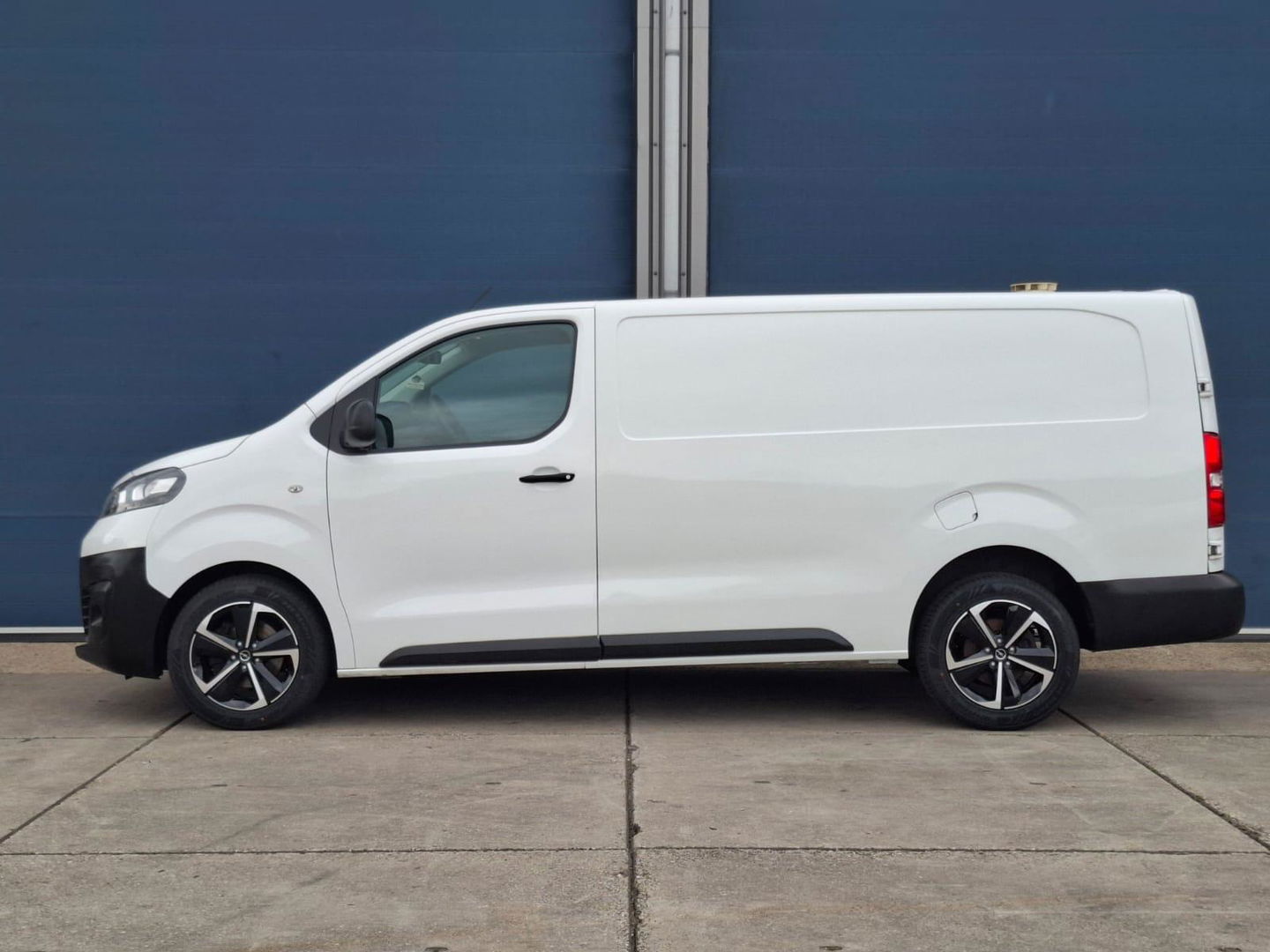 Opel Vivaro 1.5 CDTI L2H1 Edition L3H1 / AIRCO / CRUISE CONTROLE / 3 ZITS / EURO 6