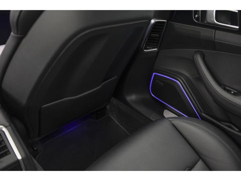 Porsche Panamera Sport Turismo 2.9 4S 560pk E-Hybrid Facelift Panoramadak *BTW* Luchtvering Softclose Bose 21" LMV Camera