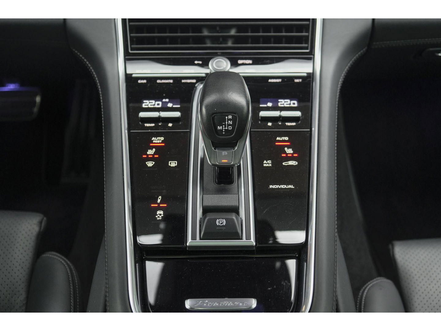 Porsche Panamera Sport Turismo 2.9 4S 560pk E-Hybrid Facelift Panoramadak *BTW* Luchtvering Softclose Bose 21" LMV Camera