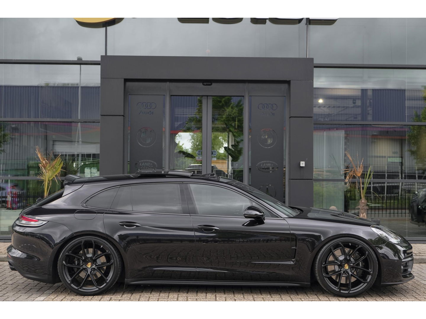 Porsche Panamera Sport Turismo 2.9 4S 560pk E-Hybrid Facelift Panoramadak *BTW* Luchtvering Softclose Bose 22" LMV Camera