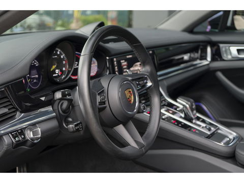 Porsche Panamera Sport Turismo 2.9 4S 560pk E-Hybrid Facelift Panoramadak *BTW* Luchtvering Softclose Bose 21" LMV Camera