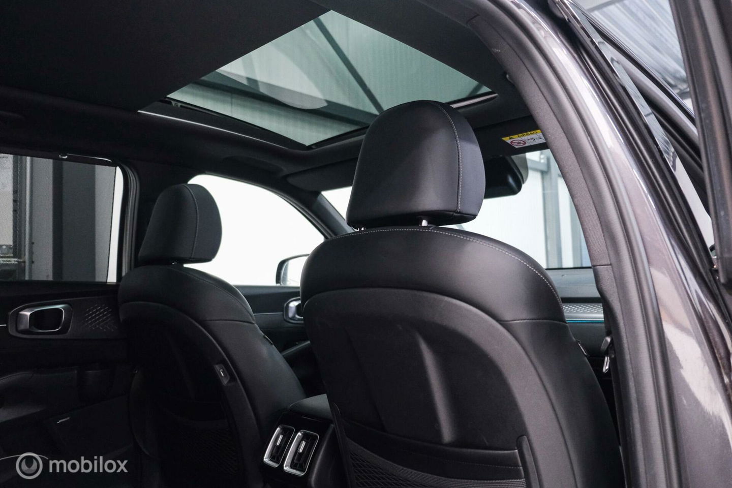 Kia Sorento 1.6 T-GDI Plug-in Hybrid 4WD ComfortLine | Panorama | Bose | Adaptive | Stoelkoeling | LED | Trekhaak | Leder | Zonneschermen |