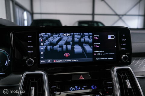 Kia Sorento 1.6 T-GDI Plug-in Hybrid 4WD ComfortLine | Panorama | Bose | Adaptive | Stoelkoeling | LED | Trekhaak | Leder | Zonneschermen |