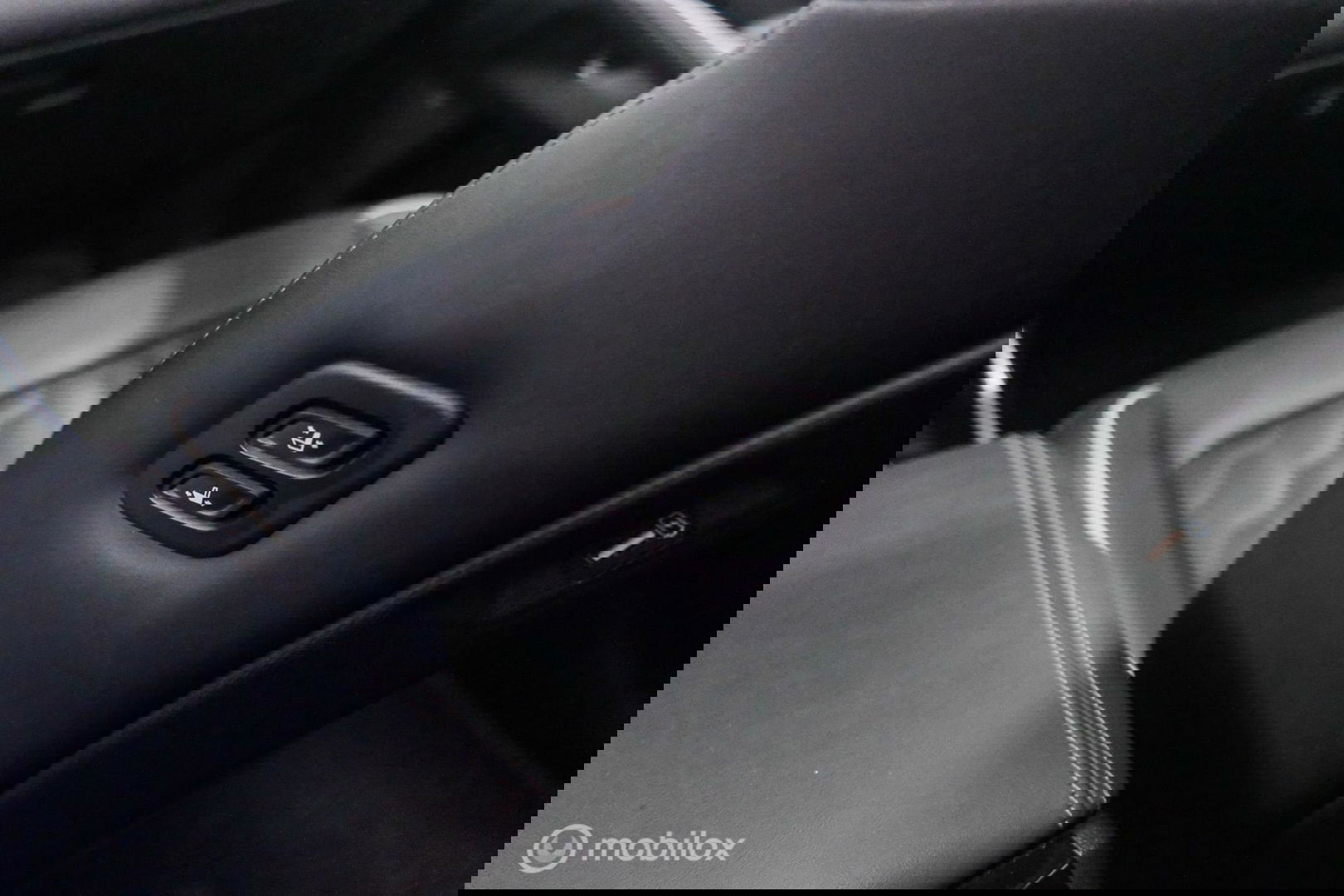 Kia Sorento 1.6 T-GDI Plug-in Hybrid 4WD ComfortLine | Panorama | Bose | Adaptive | Stoelkoeling | LED | Trekhaak | Leder | Zonneschermen |