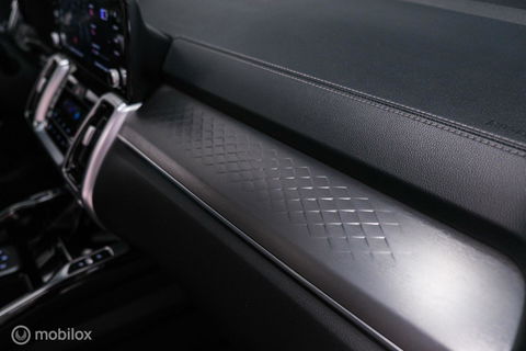 Kia Sorento 1.6 T-GDI Plug-in Hybrid 4WD ComfortLine | Panorama | Bose | Adaptive | Stoelkoeling | LED | Trekhaak | Leder | Zonneschermen |