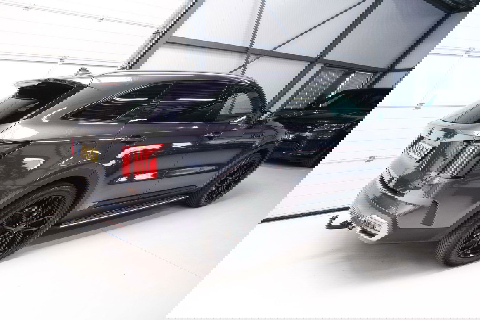 Kia Sorento 1.6 T-GDI Plug-in Hybrid 4WD ComfortLine | Panorama | Bose | Adaptive | Stoelkoeling | LED | Trekhaak | Leder | Zonneschermen |