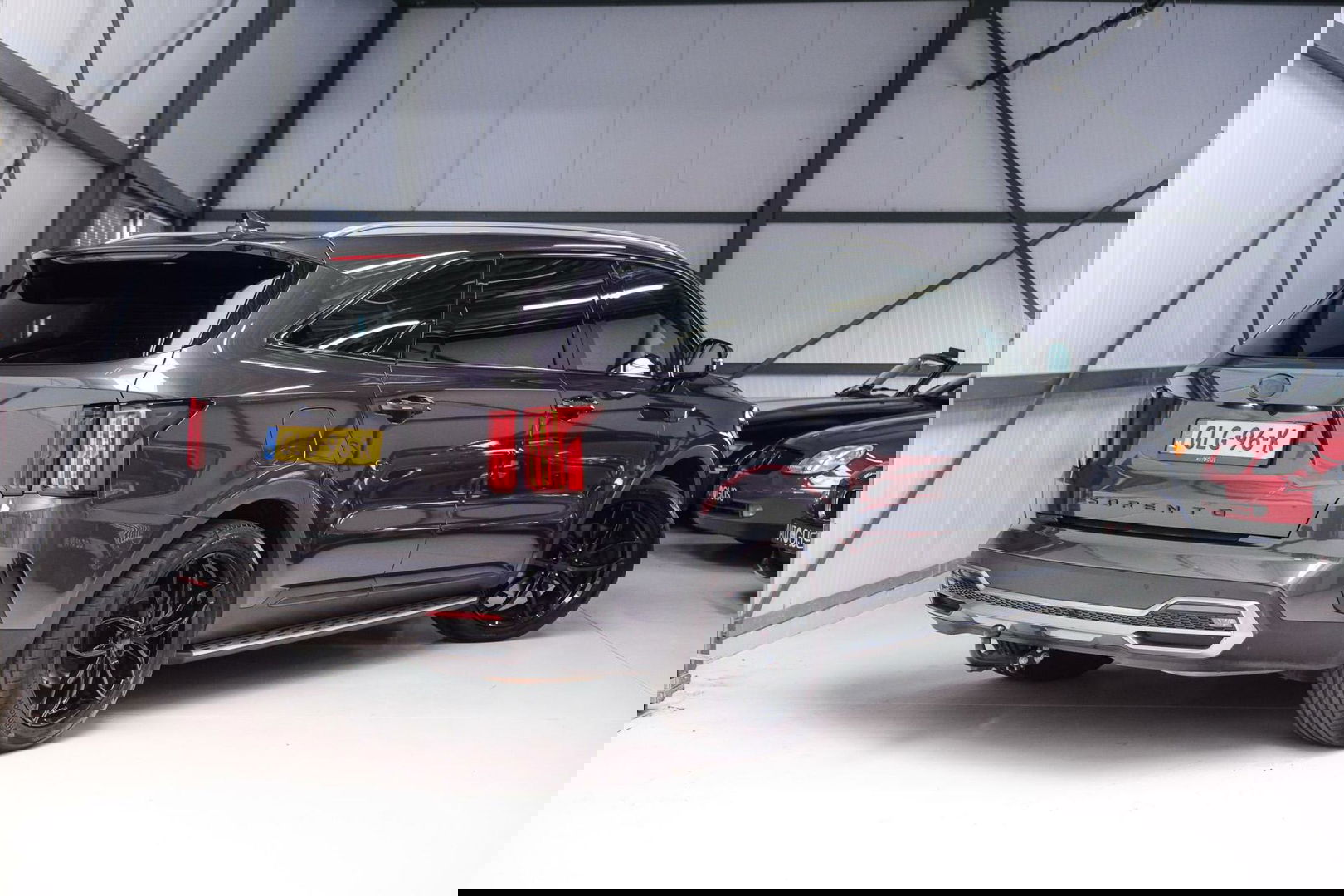 Kia Sorento 1.6 T-GDI Plug-in Hybrid 4WD ComfortLine | Panorama | Bose | Adaptive | Stoelkoeling | LED | Trekhaak | Leder | Zonneschermen |