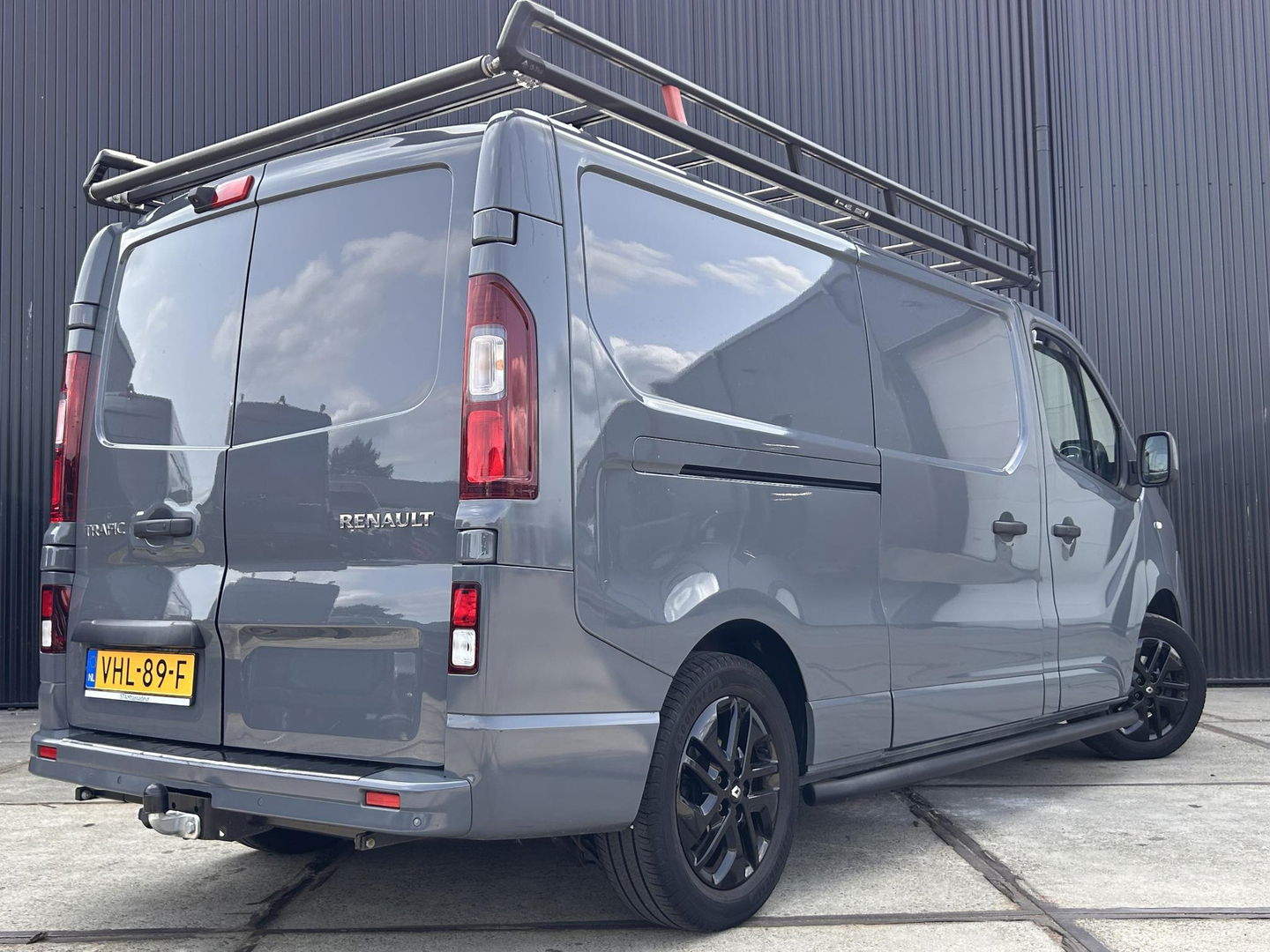 Renault Trafic 2.0 dCi 170PK L2H1 Luxe | LED | LMV | 2x Schuifdeur | R-Link | Carplay
