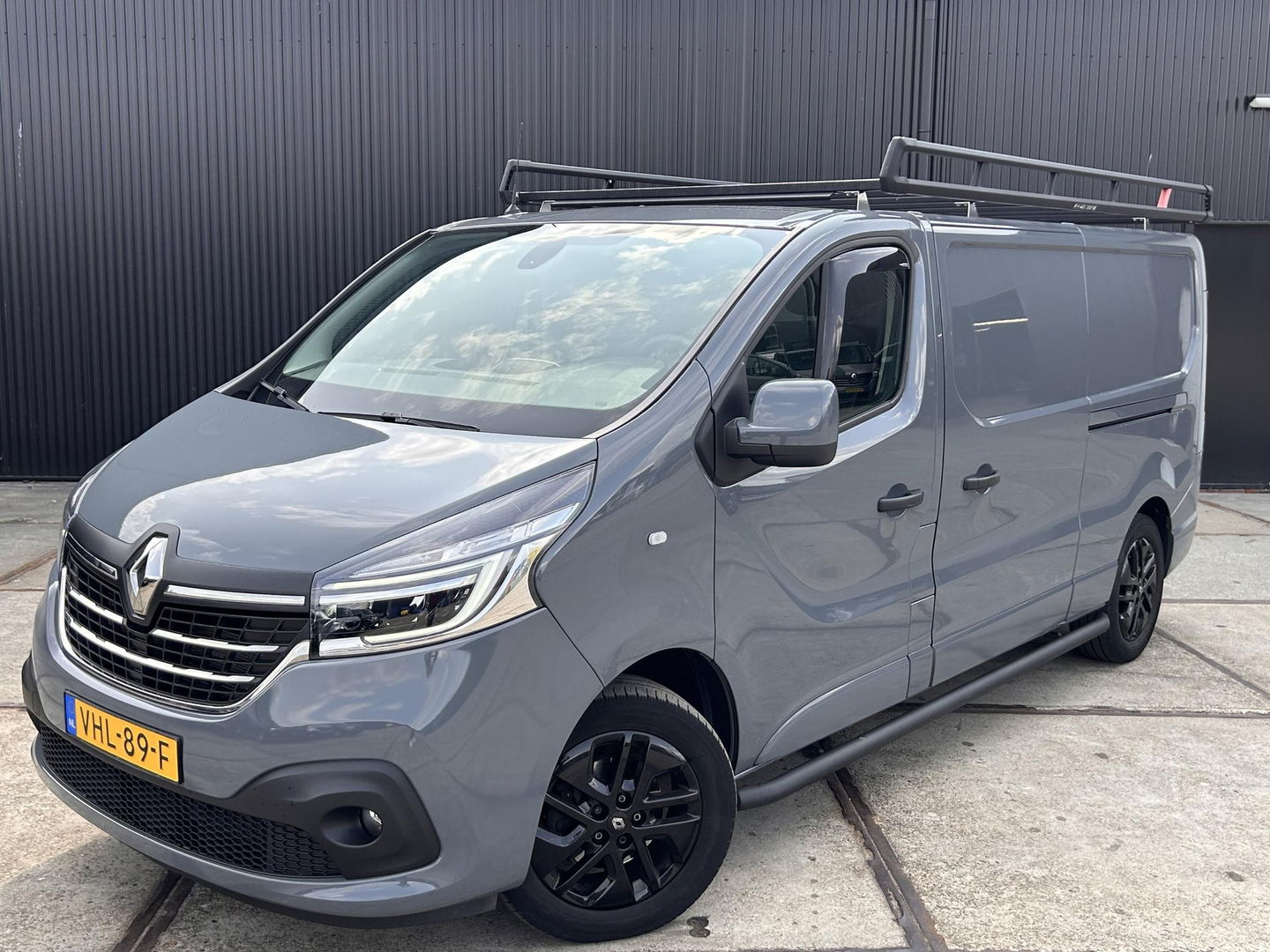 Renault Trafic 2.0 dCi 170PK L2H1 Luxe | LED | LMV | 2x Schuifdeur | R-Link | Carplay