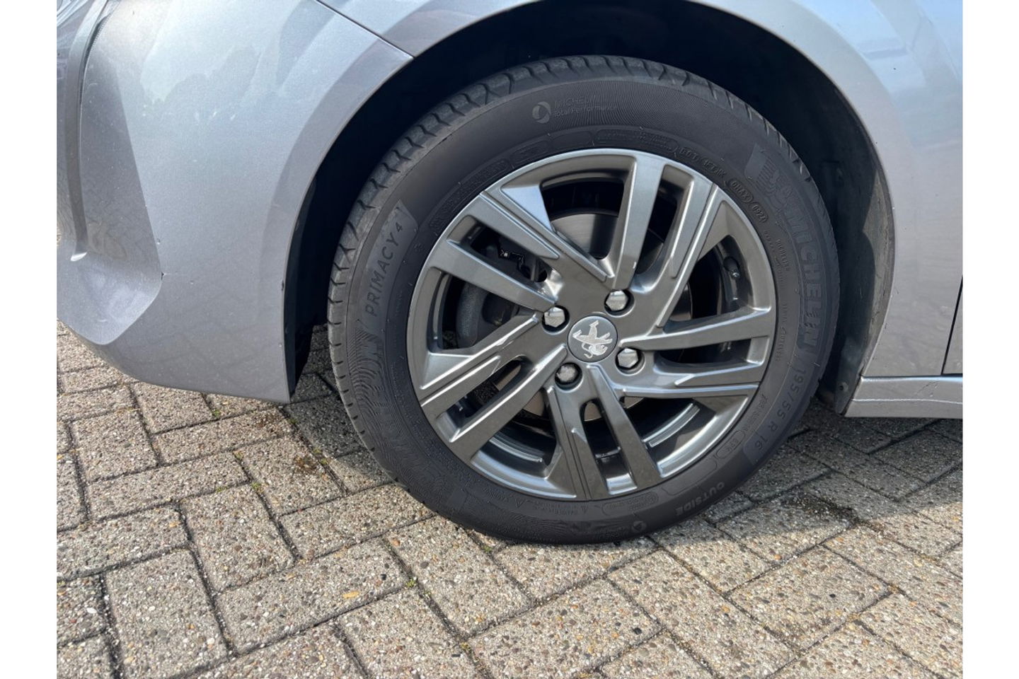 Peugeot 208 1.2 PT ACTIVE PACK NAVI AIRCO/ECC PDC