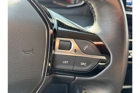Peugeot 208 1.2 PT ACTIVE PACK NAVI AIRCO/ECC PDC