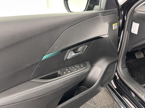 Peugeot e-208 EV Allure Pack 50 kWh [ 3-Fase ] (INCL-BTW) *1/2LEATHER | FULL-LED | DIGI-COCKPIT | CCS-FASTLOADER | KEYLESS | CAMERA | NAVI-FULLMAP | APP.CONNECT | LANE-ASSIST | DAB+ | CRUISE | SPORT-COMFORT-SEATS | 1/2-LEATHER | 16"ALU*