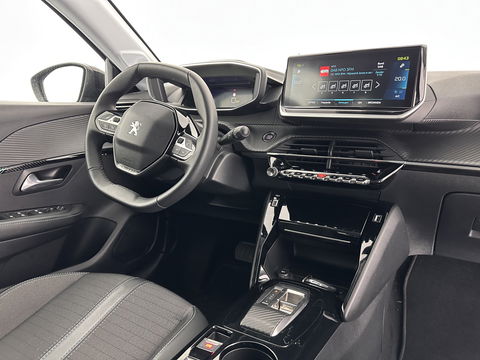 Peugeot e-208 EV Allure Pack 50 kWh [ 3-Fase ] (INCL-BTW) *1/2LEATHER | FULL-LED | DIGI-COCKPIT | CCS-FASTLOADER | KEYLESS | CAMERA | NAVI-FULLMAP | APP.CONNECT | LANE-ASSIST | DAB+ | CRUISE | SPORT-COMFORT-SEATS | 1/2-LEATHER | 16"ALU*