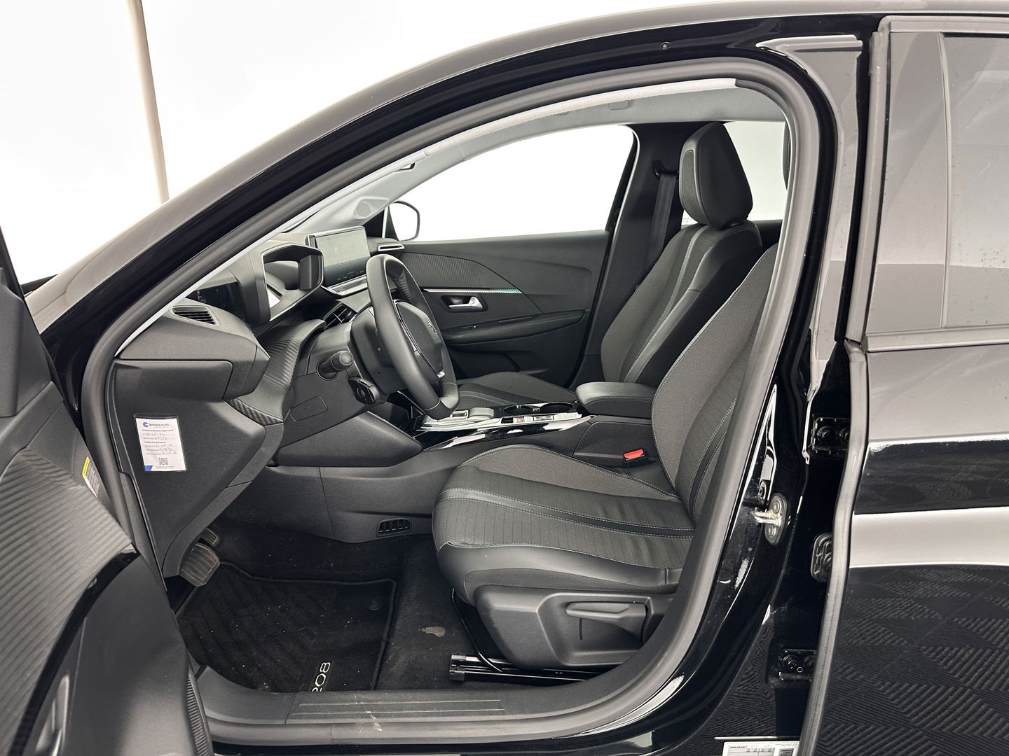 Peugeot e-208 EV Allure Pack 50 kWh [ 3-Fase ] (INCL-BTW) *1/2LEATHER | FULL-LED | DIGI-COCKPIT | CCS-FASTLOADER | KEYLESS | CAMERA | NAVI-FULLMAP | APP.CONNECT | LANE-ASSIST | DAB+ | CRUISE | SPORT-COMFORT-SEATS | 1/2-LEATHER | 16"ALU*