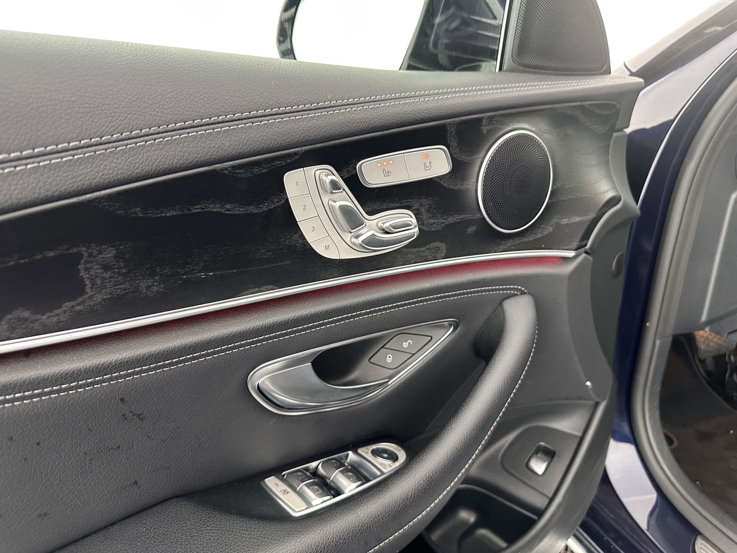 Mercedes-Benz E-Klasse Estate 220 d Premium Aut. *1/2LEATHER | MULTIBEAM-LED | WIDESCREEN-DIGI-COCKPIT | TOP-VIEW | MEMORY-PACK | AMBIENT-LIGHT | COMFORT-SEATS | NAVI-FULLMAP | 17''ALU*