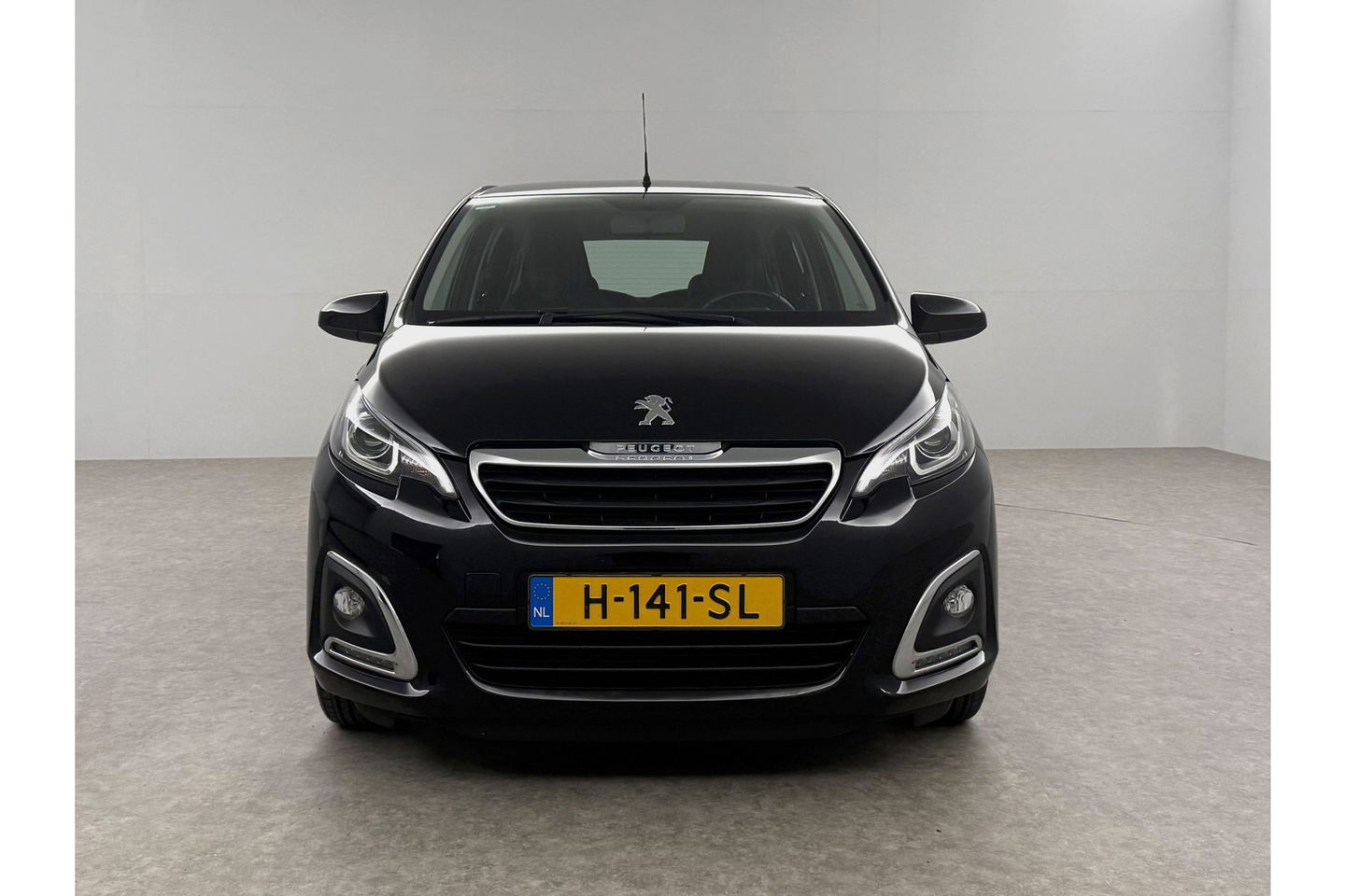 Peugeot 108 1.0 e-VTi Camera LED Clima Cruise Navigatie 15"LMV
