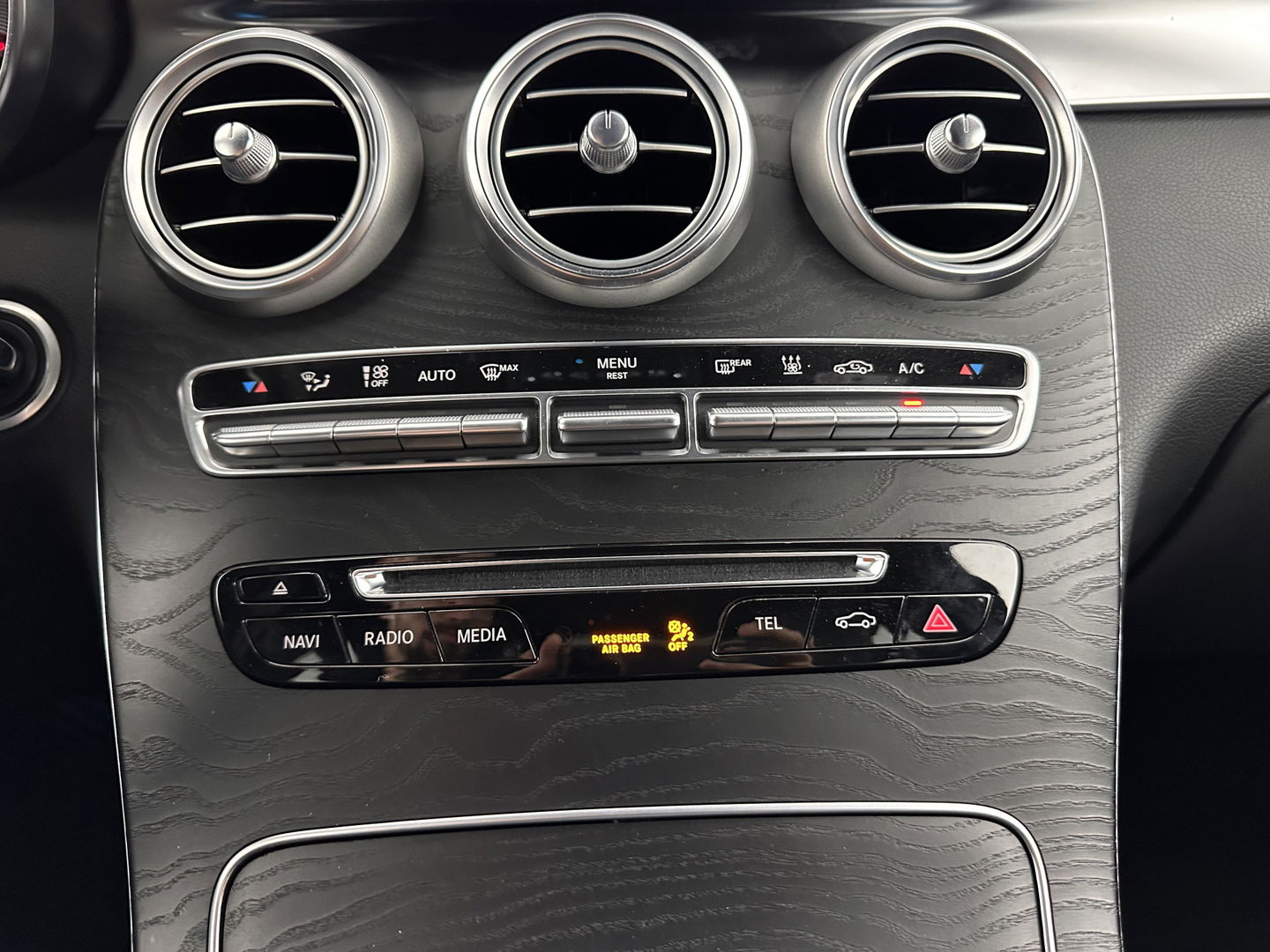 Mercedes-Benz GLC 350e 4MATIC Premium Plus Aut. *ARTICO-FULL-LEATHER | BURMESTER-AUDIO | HEAD-UP | FULL-LED | CAMERA  | HEATED-SEATS | SHIFT-PADDLES | SPORT-SEATS | NAVI-FULLMAP | TOWBAR | 19"ALU*