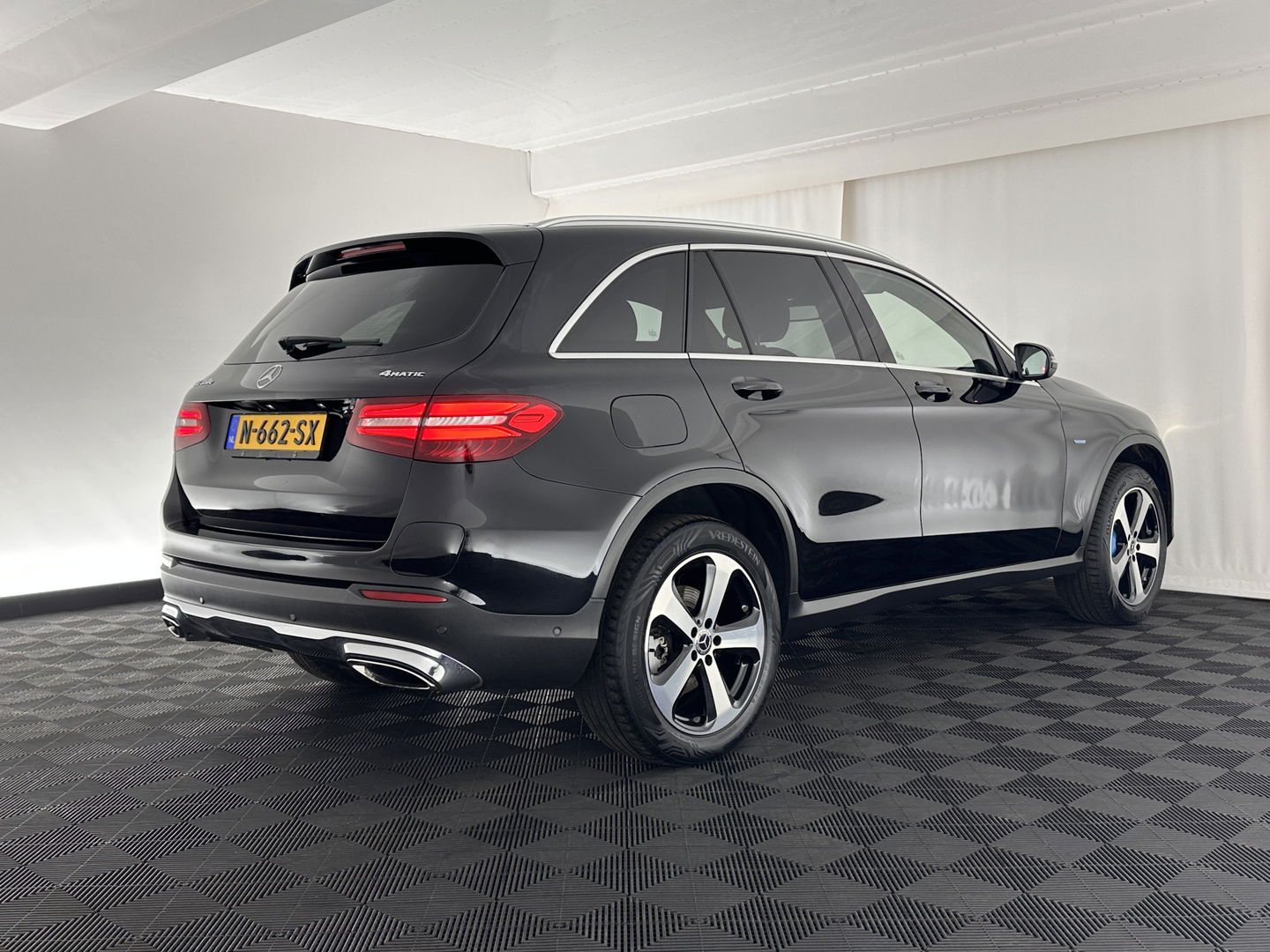Mercedes-Benz GLC 350e 4MATIC Premium Plus Aut. *ARTICO-FULL-LEATHER | BURMESTER-AUDIO | HEAD-UP | FULL-LED | CAMERA  | HEATED-SEATS | SHIFT-PADDLES | SPORT-SEATS | NAVI-FULLMAP | TOWBAR | 19"ALU*