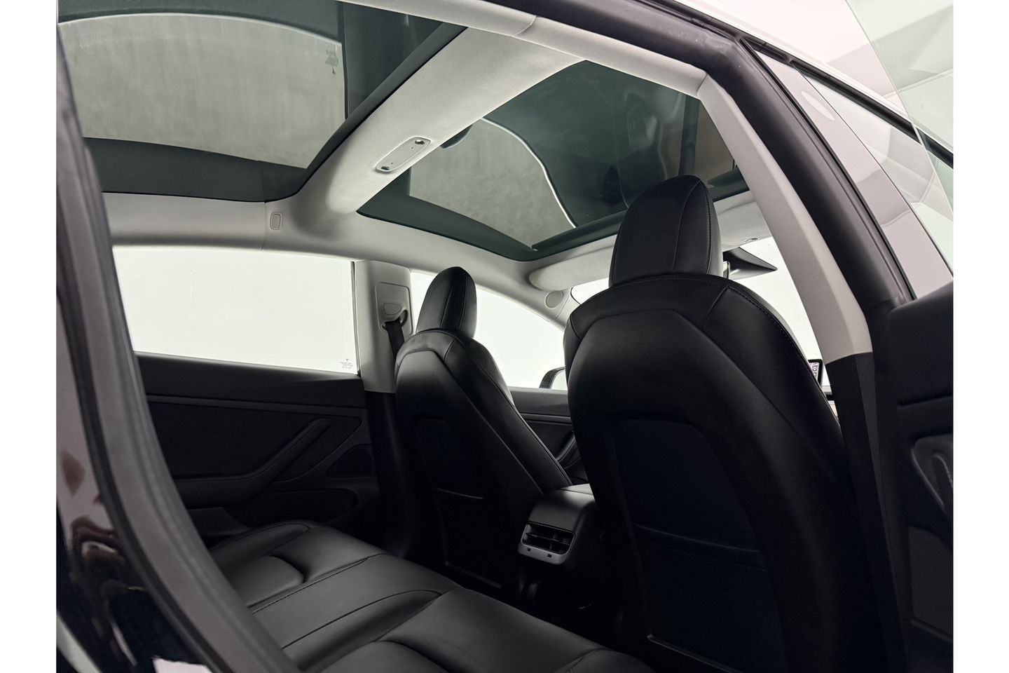 Tesla Model 3 Standard RWD Plus 60 kWh 238PK Autopilot Camera LED Pano Memory Clima Cruise Leder Navi PDC 18''LMV