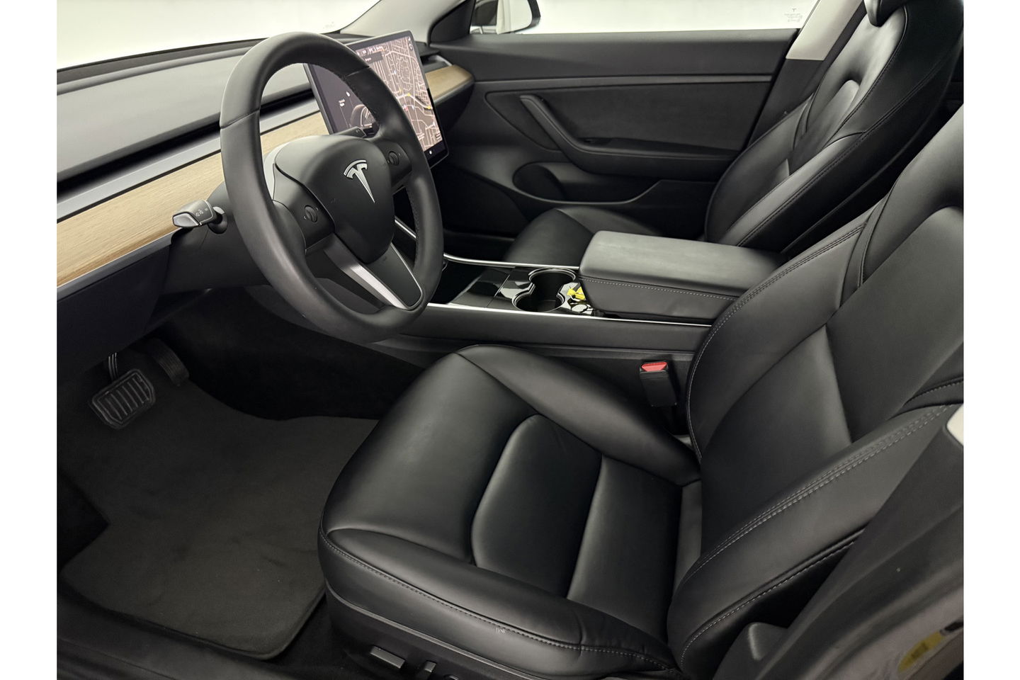 Tesla Model 3 Standard RWD Plus 60 kWh 238PK Autopilot Camera LED Pano Memory Clima Cruise Leder Navi PDC 18''LMV