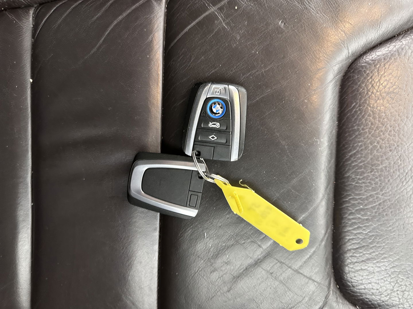 BMW i3 Range Extender Comfort Advance *LUXURY-LEATHER | NAVI-FULLMAP | CAMERA | HEATED-COMFORTSEATS | LANE-ASSIST | CCS-FASTLOADER | ADAPTIVE-CRUISE | ECC | DIGI-COCKPIT | PDC | 20''ALU*