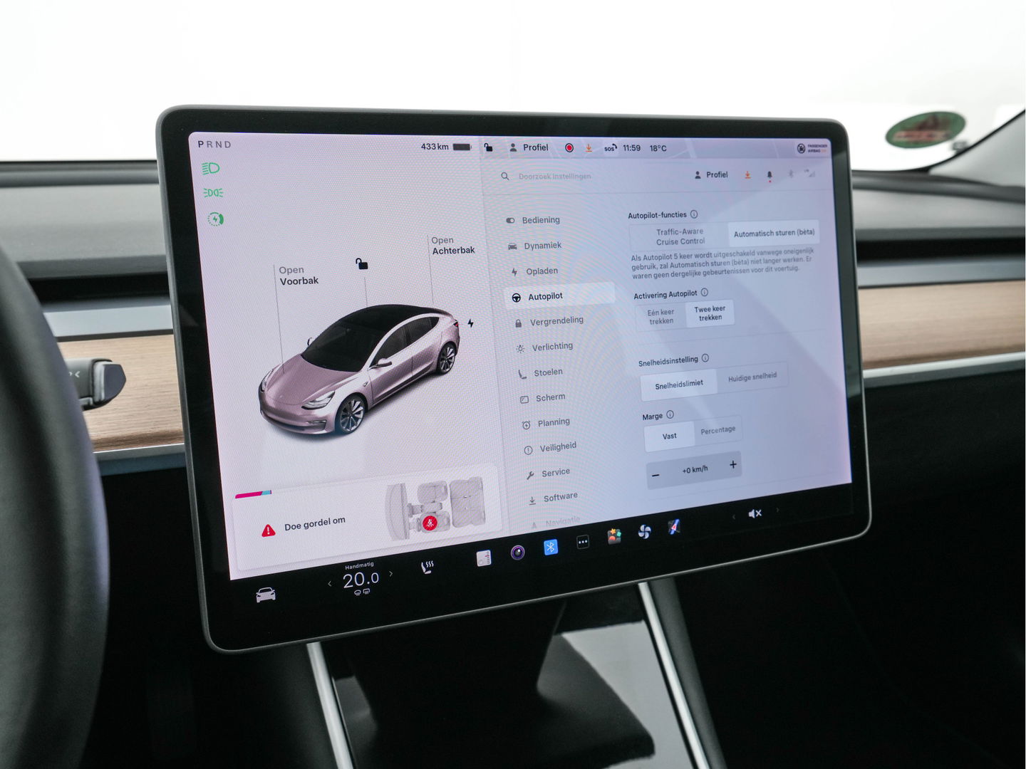 Tesla Model 3 Long Range AWD 75 kWh [ 3-Fase ] (INCL-BTW) Aut. *PANO | AUTO-PILOT | FULL-LEATHER | KEYLESS | FULL-LED | MEMORY-PACK | SURROUND-VIEW | DAB | CARPLAY | DIGI-COCKPIT | LANE-ASSIST | COMFORT-SEATS | 19"ALU*