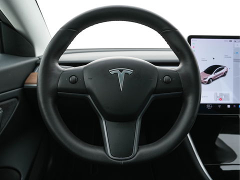 Tesla Model 3 Long Range AWD 75 kWh [ 3-Fase ] (INCL-BTW) Aut. *PANO | AUTO-PILOT | FULL-LEATHER | KEYLESS | FULL-LED | MEMORY-PACK | SURROUND-VIEW | DAB | CARPLAY | DIGI-COCKPIT | LANE-ASSIST | COMFORT-SEATS | 19"ALU*