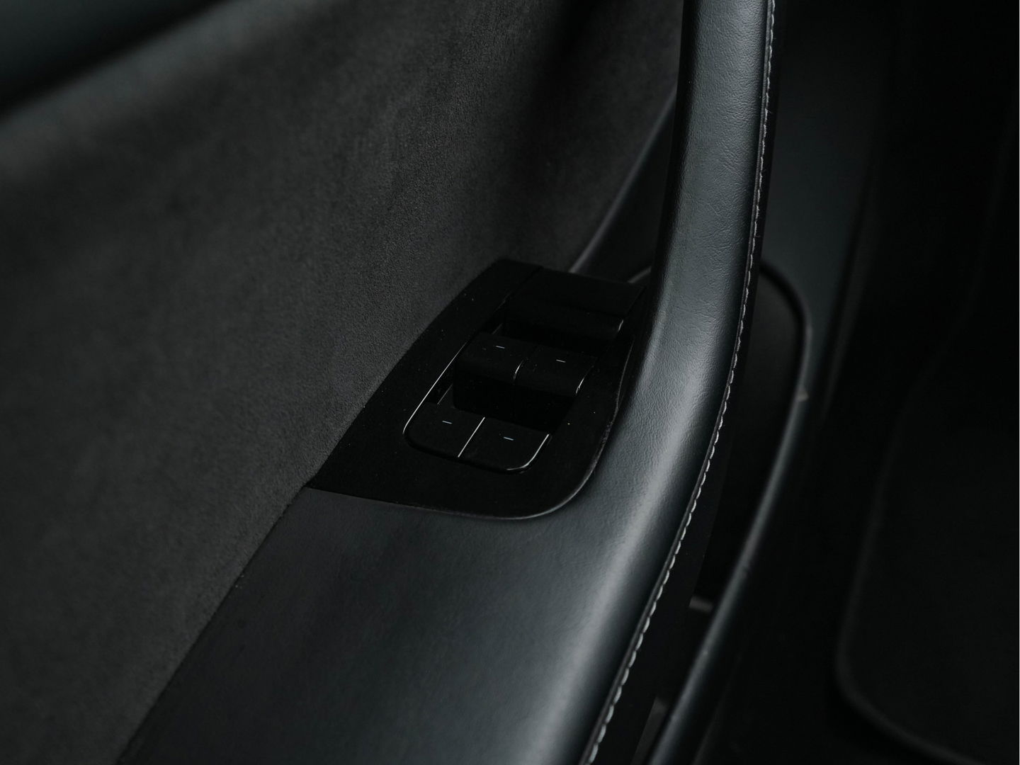 Tesla Model 3 Long Range AWD 75 kWh [ 3-Fase ] (INCL-BTW) Aut. *PANO | AUTO-PILOT | FULL-LEATHER | KEYLESS | FULL-LED | MEMORY-PACK | SURROUND-VIEW | DAB | CARPLAY | DIGI-COCKPIT | LANE-ASSIST | COMFORT-SEATS | 19"ALU*