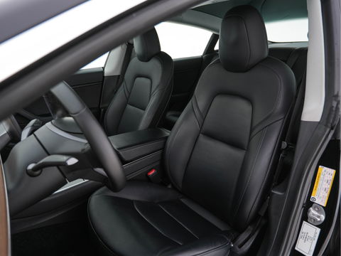Tesla Model 3 Long Range AWD 75 kWh [ 3-Fase ] (INCL-BTW) Aut. *PANO | AUTO-PILOT | FULL-LEATHER | KEYLESS | FULL-LED | MEMORY-PACK | SURROUND-VIEW | DAB | CARPLAY | DIGI-COCKPIT | LANE-ASSIST | COMFORT-SEATS | 19"ALU*