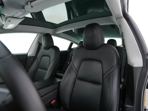 Tesla Model 3 Long Range AWD 75 kWh [ 3-Fase ] (INCL-BTW) Aut. *PANO | AUTO-PILOT | FULL-LEATHER | KEYLESS | FULL-LED | MEMORY-PACK | SURROUND-VIEW | DAB | CARPLAY | DIGI-COCKPIT | LANE-ASSIST | COMFORT-SEATS | 19"ALU*