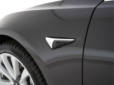 Tesla Model 3 Long Range AWD 75 kWh [ 3-Fase ] (INCL-BTW) Aut. *PANO | AUTO-PILOT | FULL-LEATHER | KEYLESS | FULL-LED | MEMORY-PACK | SURROUND-VIEW | DAB | CARPLAY | DIGI-COCKPIT | LANE-ASSIST | COMFORT-SEATS | 19"ALU*