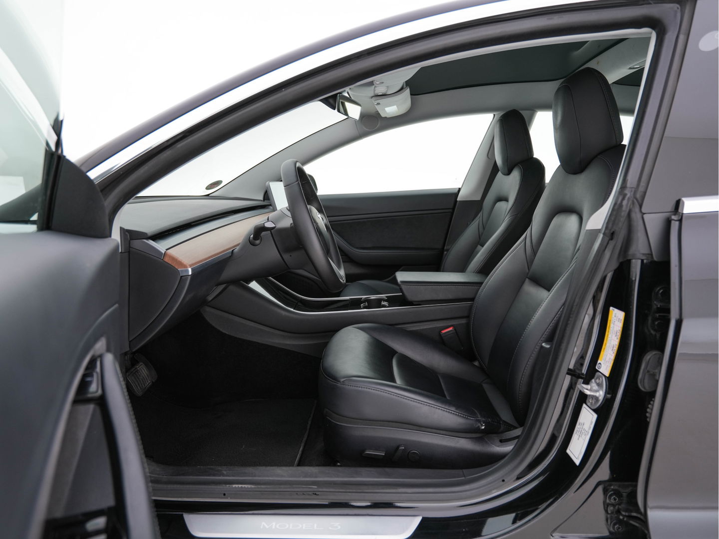 Tesla Model 3 Long Range AWD 75 kWh [ 3-Fase ] (INCL-BTW) Aut. *PANO | AUTO-PILOT | FULL-LEATHER | KEYLESS | FULL-LED | MEMORY-PACK | SURROUND-VIEW | DAB | CARPLAY | DIGI-COCKPIT | LANE-ASSIST | COMFORT-SEATS | 19"ALU*