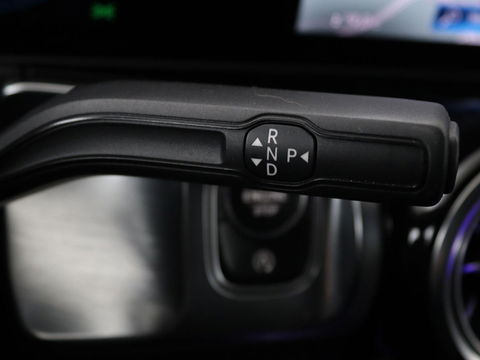 Mercedes-Benz GLB 200 Premium Plus | AMG Line | Panoramadak | Leder | Stoelverwarming | Carplay | Camera | Trekhaak | Memory | Carbon | Full LED | Navigatie | Keyless